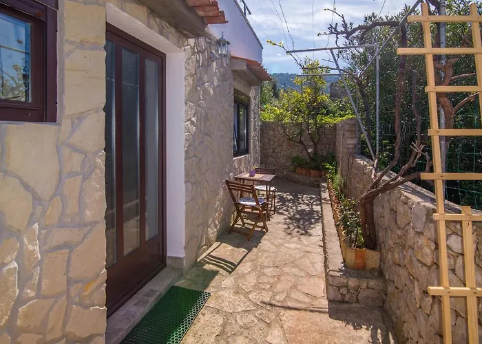 With Parking Space Veli Losinj, Losinj - 21192 Apartamento *