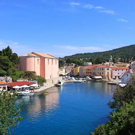 Apartment With Parking Space Veli Losinj, Losinj - 21192 *