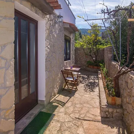 With Parking Space Veli Losinj, Losinj - 21192 Apartment *