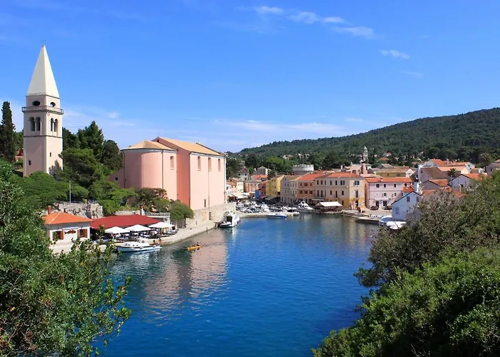 Apartment With Parking Space Veli Losinj, Losinj - 21192 *